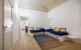 Semplice BnB Design Ciotta